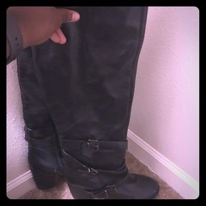 Knee high heeled boots